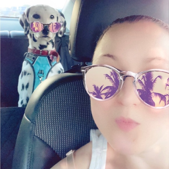 Meet your Posher, Danielle - Picture 5 of 9